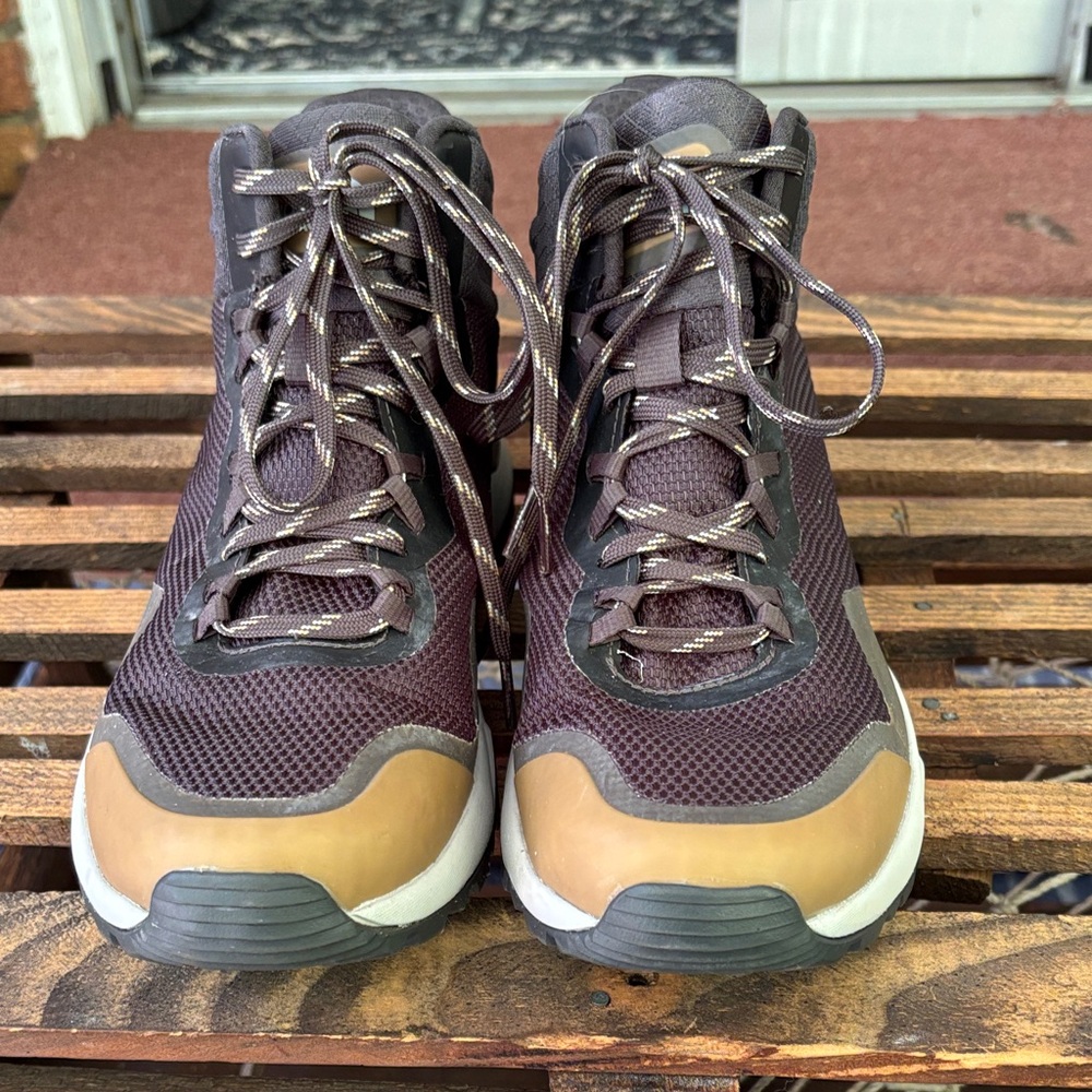 The North Face men’s Activist Mid boots